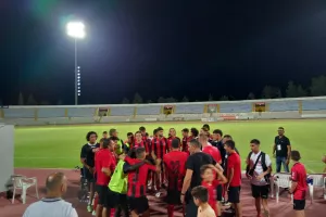 Επιβλητική νίκη με... εξάρα (φώτος)