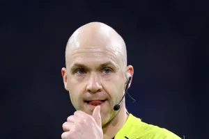 Απίθανο: Μετά τη… μισή Τσέλσι και την Premier League, η Σαουδική Αραβία θέλει και Άγγλους διαιτητές!