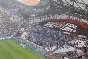 «Δηλητηριώδες» πανό στο «Βελοντρόμ» από τους οπαδούς της Μαρσέιγ!