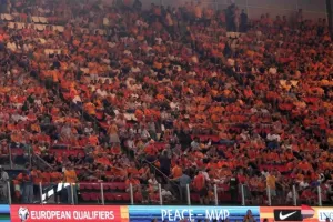 Με 750 φιλάθλους οι Οράνιε στην «OPAP Arena»