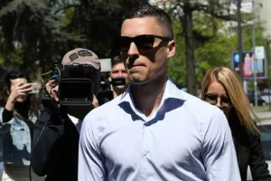 Παραλίγο ξύλο μεταξύ Βράνιες και Τόσιτς στο κέντρο του Βελιγραδίου!