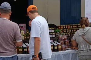 Πούνιν: Στην... γιορτή με πούρα στην Κυπερούντα (φώτος)
