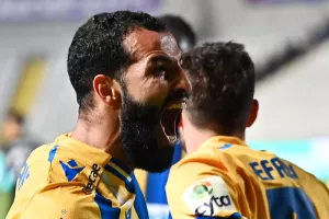 Ξεχειλίζει από πάθος ο Issam 