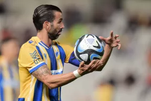 Master of the ball!
