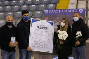Το "αντίο" της Θεοδώρας: "Στο καλό κύριε Κίκη"