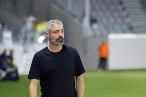 Κόντρα στην πρώην