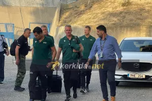 (ΦΩΤΟΡΕΠΟΡΤΑΖ) Άφιξη Putros Sandi στο "Στ. Κυριακίδης"