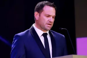 Κουτουρού...