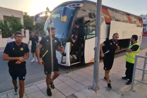Η άφιξη της ΑΕΛ (Φώτος Kerkida)