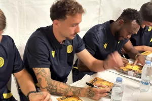 To kerkida στα εγκαίνια του AEL Official shop (φωτος)