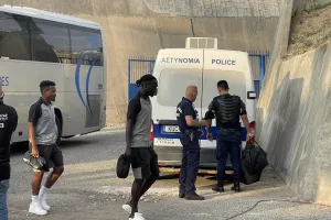 (ΦΩΤΟΣ Kerkida) Άφιξη... ΑΕΚ