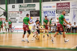 «Κλικς» από την νικηφόρα και ιστορική πρεμιέρα της Ένωσης Αναγέννησης Δερύνειας