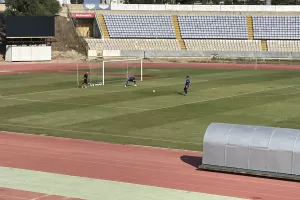 ΦΩΤΟΣ/Φιλικό αναμένοντας τα νέα για τον προπονητή
