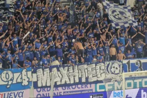 (Φωτορεπορτάζ) Ο κόσμος στο ΑΕΛ - Ανόρθωση