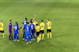 Αποβλήθηκε μέσω on field review ο Φιλίποβιτς, κίτρινη σε Τσίκο από τον Καρβάλιο (φώτος)