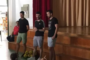 Χάρισαν κάρτες διαρκείας 