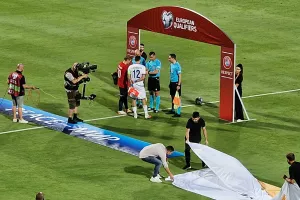 (ΒΙΝΤΕΟ Kerkida)/Υποδοχή σε Κύπρο και Νορβηγία -Ανάκρουση Εθνικών Ύμνων
