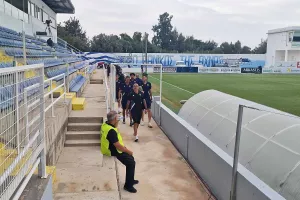 Η άφιξη της ΑΕΛ (φώτος)