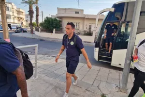 Η άφιξη της ΑΕΖ 