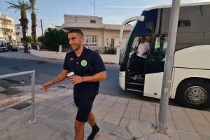 Η άφιξη της ΑΕΖ 