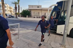 Η άφιξη της ΑΕΖ 