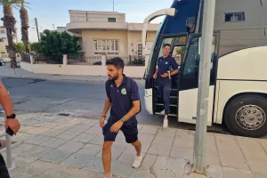 Η άφιξη της ΑΕΖ 