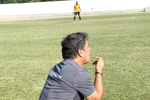 Απογοητευμένοι από την ήττα