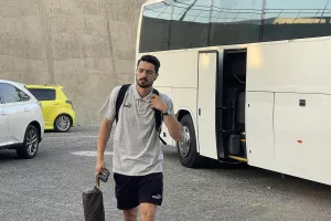 (ΦΩΤΟΡΕΠΟΡΤΑΖ) Η άφιξη της Πάφου στο "Στ. Κυριακίδης"