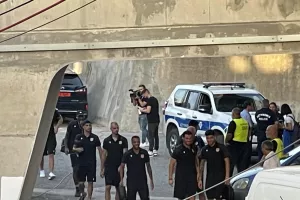 (ΦΩΤΟ Kerkida)/H άφιξη της Καρμιώτισσας 