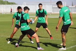ΦΩΤΟΣ από την προπόνηση της Ομόνοιας