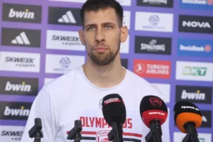 Λούντζης: «Να βγάλουμε σκληράδα με την Μπαρτσελόνα»