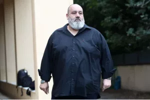 Επίθεση Καραπαπά σε Αλαφούζο και Παναθηναϊκό: «Μιλάει πιο συχνά από τον Κασσελάκη - Του χάρισαν γήπεδο»