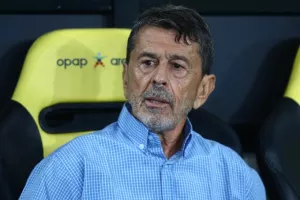 Πετράκης: «Θα αλλάξουμε πολλά, σέβομαι απεριόριστα τον Αλμέιδα»