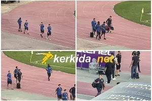 (ΦΩΤΟΣ Kerkida)/Η άφιξη του ΑΠΟΕΛ στο “Στέλιος Κυριακίδης”