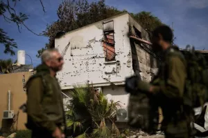 Αγωνία για 25 πολίτες με ελληνικά διαβατήρια που είναι εγκλωβισμένοι στη Γάζα