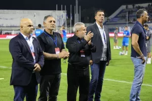 Ανόρθωση - ΑΕΖ: Στραβοπάτησε η "Κυρία" - Σπουδαίο "Χ" το Ζακάκι! (Φώτος)