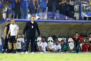 Έστειλε μήνυμα στους παίκτες ο Σπιλέφσκι 
