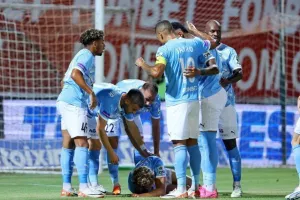 ΑΕΖ-Πάφος: Κυριαρχία με... τεσσάρα και -1 απ' την κορυφή! (φώτος)