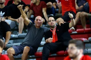 Νέα Σαλαμίνα - Εθνικός: Ερυθρόλευκο πάρτι στο «Αμμόχωστος» και βλέπει... εξάδα! (Φώτος)