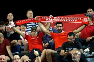 Νέα Σαλαμίνα - Εθνικός: Ερυθρόλευκο πάρτι στο «Αμμόχωστος» και βλέπει... εξάδα! (Φώτος)