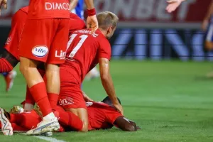 Νέα Σαλαμίνα - Εθνικός: Ερυθρόλευκο πάρτι στο «Αμμόχωστος» και βλέπει... εξάδα! (Φώτος)