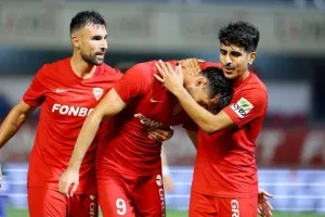 Νέα Σαλαμίνα - Εθνικός: Ερυθρόλευκο πάρτι στο «Αμμόχωστος» και βλέπει... εξάδα! (Φώτος)