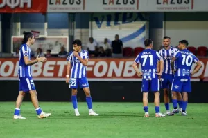 Νέα Σαλαμίνα - Εθνικός: Ερυθρόλευκο πάρτι στο «Αμμόχωστος» και βλέπει... εξάδα! (Φώτος)