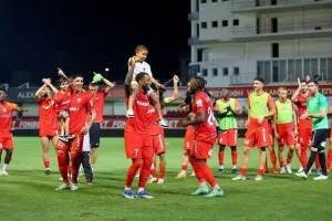 Νέα Σαλαμίνα - Εθνικός: Ερυθρόλευκο πάρτι στο «Αμμόχωστος» και βλέπει... εξάδα! (Φώτος)