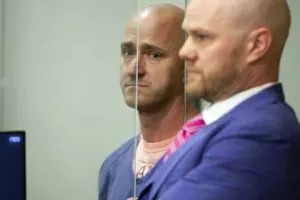 «Φτιάχτηκε» με μαγικά μανιτάρια ο πιλότος που προσπάθησε να ρίξει αεροπλάνο με 83 επιβαίνοντες