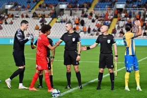 ΑΠΟΕΛ - Νέα Σαλαμίνα: Τέταρτη σερί με... πρώτο Βιγιαφάνιες! (Φώτος)