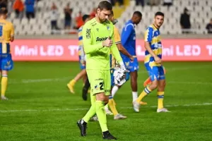 ΑΠΟΕΛ - Νέα Σαλαμίνα: Τέταρτη σερί με... πρώτο Βιγιαφάνιες! (Φώτος)