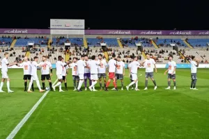 ΑΠΟΕΛ - Πέγεια: Ανετη... γαλαζοκίτρινη πρόκριση (φώτος)