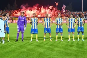Φωτορεπορτάζ από την πορτοκαλί εξέδρα