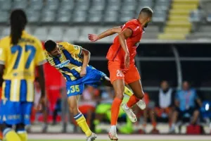 Καρμιώτισσα-AΠΟΕΛ: Σαββατόβραδο… στην κορυφή! (φωτος)